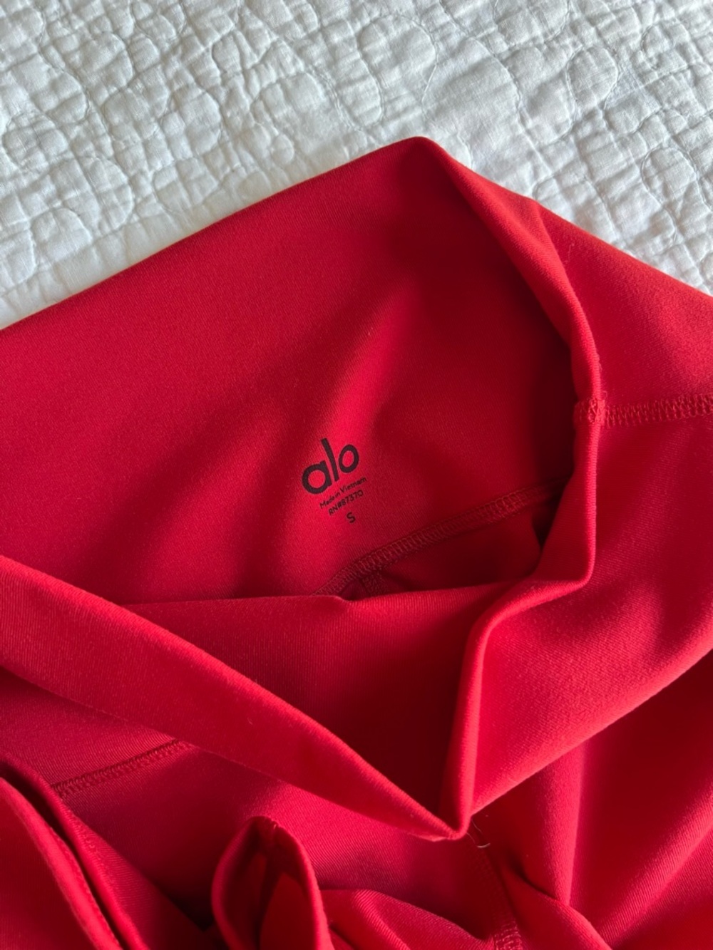 Alo Airbrush high waist shorts red size S - Picture 5 of 6